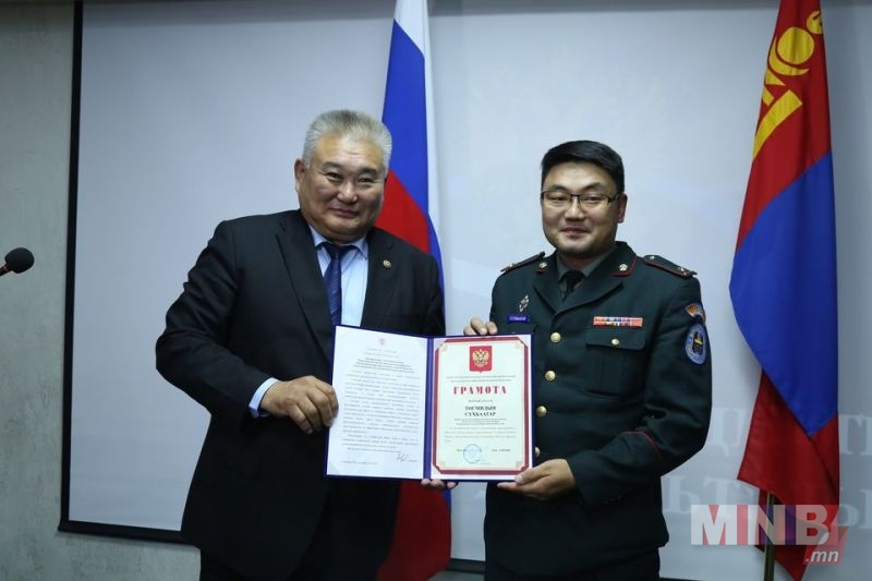 Амгалан Ринчинович Базархандаев болон Т.Сүхбаатар