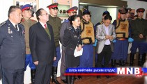 Мөрдөст цагдаад зориулсан дуун шүлэг