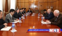 Minister L.Bold meets secretary  general