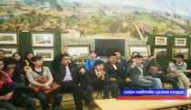 Залуус цэргийн амьдралтай танилцжээ