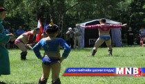 Польш дахь монголчууд наадмаа хийлээ 
