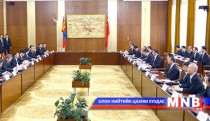 Ерөнхий сайд гишүүдийн хамтаар БНХАУ-ын дарга Си Зиньпинтэй уулзлаа  