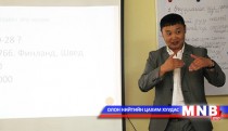 Ц.Чимэддондог: Ивээн тэтгэлэггүй, шагналгүй, зочингүй шинэ жил тэмдэглэнэ 