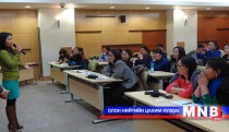 Орон нутгийн багш нар сургалтад хамрагдав