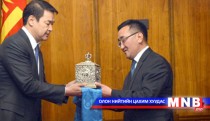 Minister L.Purevsuren receives his seal