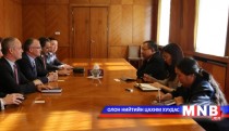 Chief of Staff P.Tsagaan Met with Representatives of Aabar Investment PJS