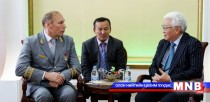 Игорь Андреевич Домбровскийг 