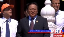 Ерөнхийлөгч Ц.Элбэгдорж Чөлөөлөх дайны ялалтын парадыг үзэж сонирхлоо