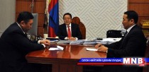 Ерөнхийлөгч МАН-ын удирдлагатай уулзав