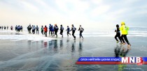 Байгаль далайд олон улсын мөсний марафон болж өндөрлөлөө 