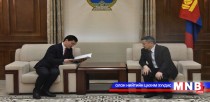 Шүүх байгуулах тухай хуульд өөрчлөлт оруулах тухай хуулийн төслийг өргөн мэдүүлэв