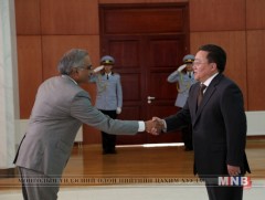 Бүгд Найрамдах Энэтхэг Улсын Элчин сайд итгэмжлэх жуух бичгээ өргөн барилаа