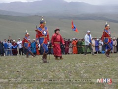 Ерөнхийлөгч Ц.Элбэгдорж Төрийн тахилгат Сутай хайрхан уулын тэнгэрийг тайх ёслолд оролцов