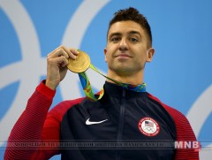 Рио 2016: Хамгийн ахмад настай сэлэгч 50 метрийн чөлөөт сэлэлтэд алтан медаль хүртлээ