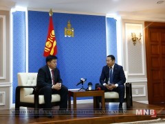 Дүүргүүдийг аймагтай ижил статустай болгоно