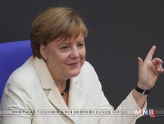Ангела Меркелийг канцлерын төлөө 4 дэх удаагаа өрсөлдөнө гэж хэвлэлүүд мэдээлж байна 