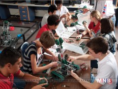 Австралид 9-16 насныханд зориулсан роботын тэмцээн болж байна 