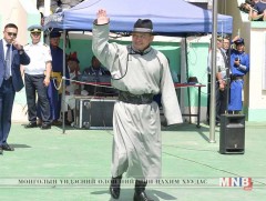 Монгол Улсын Ерөнхийлөгч Х.Баттулга сурын талбай, шагайн асарт зочлов