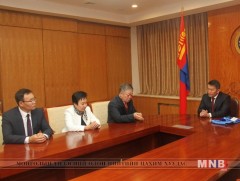 Хүний эрхийн комиссын дарга, гишүүдийн төлөөллийг хүлээн авч уулзлаа