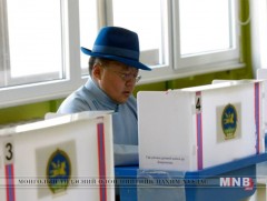 Монгол Улсын Ерөнхийлөгч Ц.Элбэгдорж саналаа өглөө 