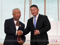 Төрийн дээд цолоор шагнав