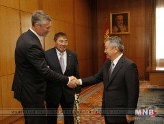  ОХУ-ын Екатеринбург хотын захирагч, хотын Думын дарга Е.В.Ройзманыг хүлээн авч уулзлаа