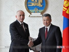 Өргөмжит консул Рахимов Абдугафур Юлдашевичийг Найрамдал медалиар шагналаа