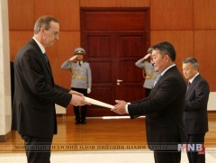 Ерөнхийлөгч Х.Баттулгад ИБУИНВУ-ын Элчин сайд Итгэмжлэх жуух бичгээ өргөн барилаа