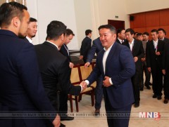 Ерөнхийлөгч Х.Баттулга Азийн хэмжээнд амжилт гаргасан хоккейн тамирчдыг хүлээн авч уулзав