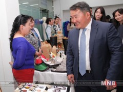 Ерөнхийлөгч Х.Баттулга Бизнес эрхлэгч эмэгтэйчүүдийн төвийн үйл ажиллагаатай танилцлаа