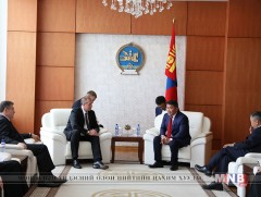 Ерөнхийлөгч Х.Баттулгад Эрхүү мужийн Амбан захирагч Сергей Георгиевич Левченко бараалхав