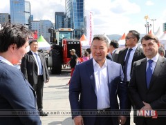 Ерөнхийлөгч Х.Баттулга ОХУ-ын дэвшилтэт техник, тоног төхөөрөмжийн үзэсгэлэнг үзэж сонирхов