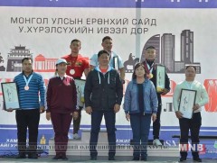 У.Хүрэлсүх: Тамхичин биш тамирчин, спиртлэг биш спортлог амьдарцгаая