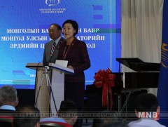 Монгол Улсын Консерваторит гранд төгөлдөр хуур бэлэглэлээ