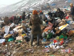 Гурван хүн тутмын нэг нь ядуу амьдарч байна 