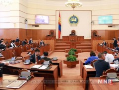 Чуулганы нэгдсэн хуралдаанаар ХХААХҮ-ийн сайдыг чөлөөлөх асуудлыг хэлэлцэж байна