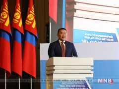 Ерөнхийлөгч Х.Баттулга “Мах хүнсний ногооны хангамжийн баталгаат байдал” хэлэлцүүлгийг нээж үг хэл..