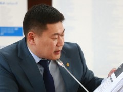 Л.Оюун-Эрдэнэ амралтын өдрүүдэд Хэнтий аймагт ажиллаж байна