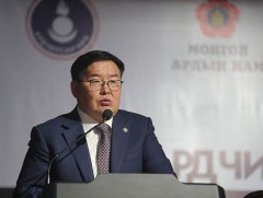Г.Занданшатар: Үндсэн хуульд оруулах нэмэлт, өөрчлөлтийн төслийн эхийг энэ удаагийн УИХ хэлэлцэн б..