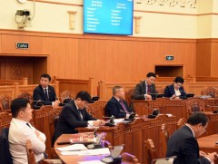 Аймаг, нийслэл, сум, дүүргийн иргэдийн Төлөөлөгчдийн Хурлын сонгуулийн тухай хуулийн төслийг хэлэл..