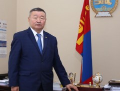 “Газрын харилцааны ажилтны өдөр”-ийн баярын мэнд дэвшүүллээ
