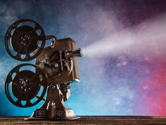 Монголд кино шүүмжээр дагнасан мэргэжилтэн тоотой хэдхэн байна