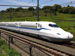 Япон:  “N700S”  хурдны шинэ галт тэрэг газар хөдлөлтийн үеэр аяллаа хэвийн үргэлжлүүлнэ