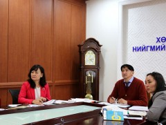 Хүүхэд хамгааллын салбар дундын бүлгийн хурлаар цаашид авч хэрэгжүүлэх арга хэмжээний талаар хэлэл..