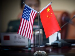 АНУ Хятадын мянга гаруй иргэний визийг хүчингүй болгожээ