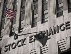 Европ, АНУ-ын хөрөнгийн биржүүдийн уналт үргэлжилж байна 