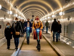 Германд хүн амаа вакцинжуулалтад хамруулах бэлтгэл ажил эхэллээ