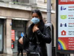 Их Британийн эмнэлгүүдийн ачаалал эрс нэмэгджээ