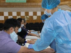 МҮОНРТ-ийн уран бүтээлчид, ажилтнууд цусаа хандивлалаа