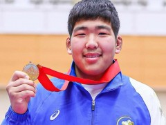 Бөхийн удамтай, 17 настай монгол хүү Бүх Японы ахлах сургуулийн аварга болжээ 